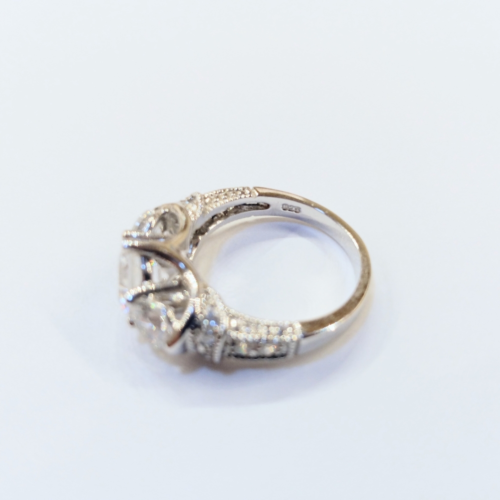 Sterling 3 Stone Ring - Picture 2 of 3